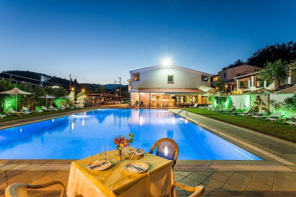 Paradise Inn Liapades Corfu Екстер'єр фото